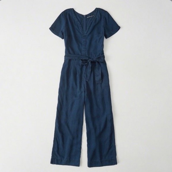 ❌SOLD❌Abercrombie & Fitch Denim jumpsuit - Picture 2 of 5